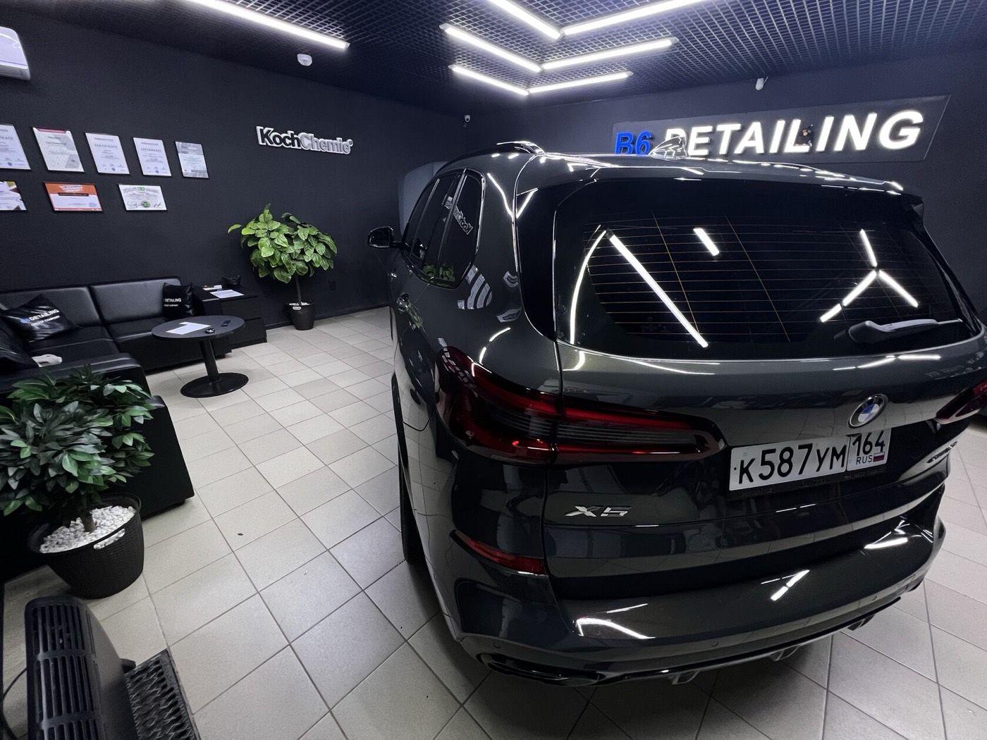 BMW X5 после нанесения керамического покрытия